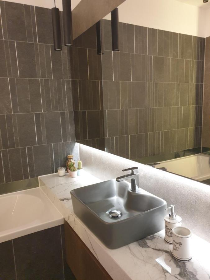 Apartment Qualis *